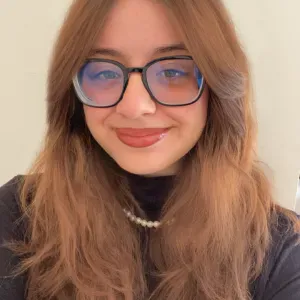 Baby sitter disponible aux alentours de Puget