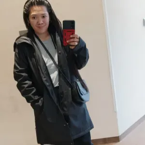 Bonjour a tous! Filipina here, I am  available ☺️🇵🇭