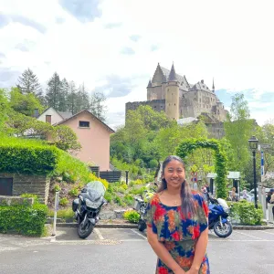 Experience babysitter/au pair looking for a job