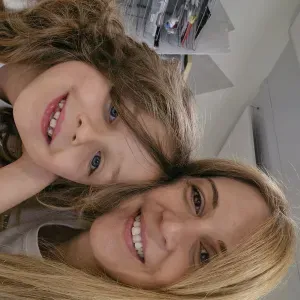 Looking for a live in babysitter/ nanny