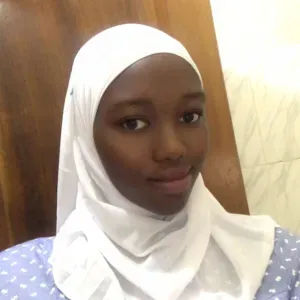 Baby-sitter expérimentée au Sénégal