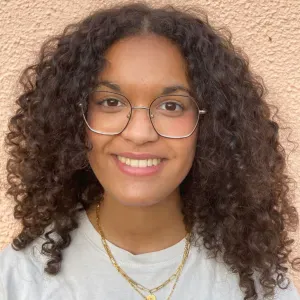  Baby-sitter sérieuse au Mans 