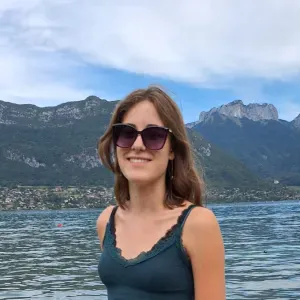 Baby-sitter étudiante en Haute-Savoie