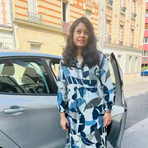 Un an d'expérience en tant qu'aide-soignante.