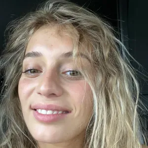 Baby sitter passionnée en région île de France 