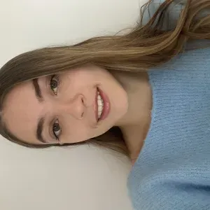 Baby-sitter sérieuse et à l'écoute