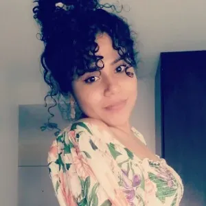 Baby-sitter - Lundi- Vendredi à partir de  8h00 à Antibes