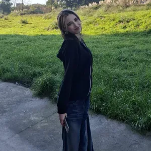 CUIDADORA DE NIÑOS Y MASCOTAS-VIGO