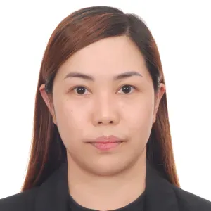 Rosi..your babysitter in Paris😊