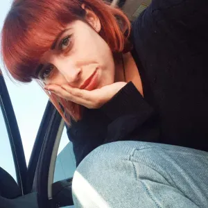 Giovane Pets sitter a Roma est