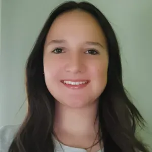 étudiante prête a garder vos enfants 