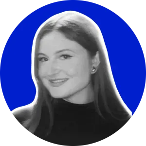 Baby-sitter expérimentée basée à Vélizy