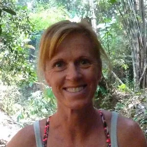 Niñera dinámica, divertida y cariñosa