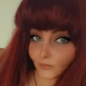 Femme de ménage à l'hôtel, à domicile, dans les bureaux