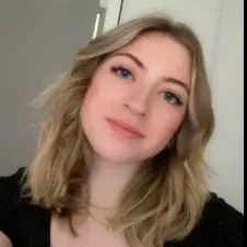 Disponible pour garder et prendre soin de vos animaux