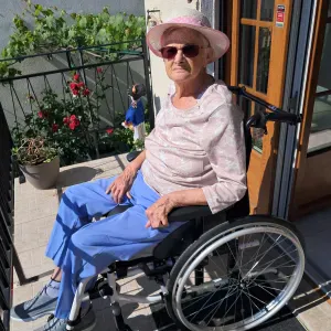 Besoin presence aupres de personned agees
