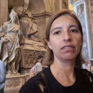Cuidadora, responsable y atenta