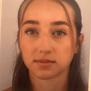 Baby-sitter étudiante, sérieuse et expérimentée (20 ans)