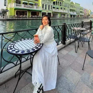 I am looking for baby sitter and do house work 