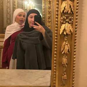 Baby-sitter expériencée très sérieuse 