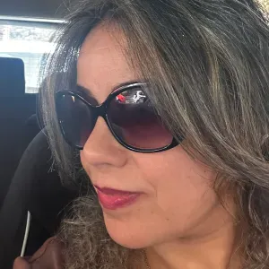 مدير  خدمات بروكسل او مساعد في مكاتب عمومية كمنظفة