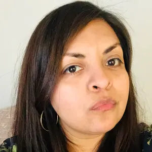 Emprego de ama/babysitter em Almada