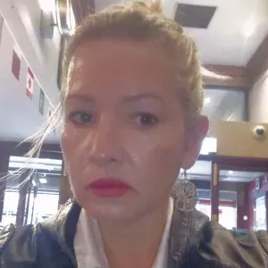 Española niñera busca trabajo en Oslo