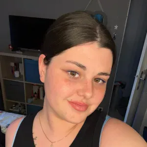 Baby-sitter, expérimentée Is sur tille 