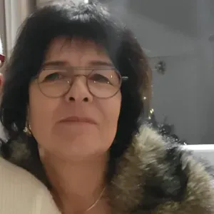 Femme de menage chateau chervix