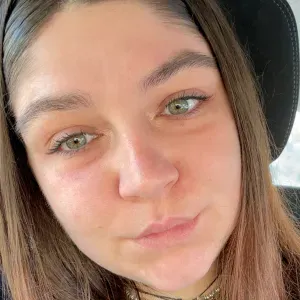 bonjour, je suis une jeune pet-sitter sur Ajaccio ! 