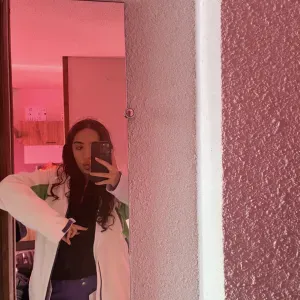 Baby-sitter expérimentée a Miramas et ses environs 