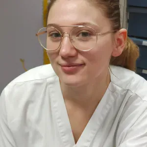 Baby-sitter diplômée Salon de Provence 