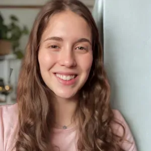 Cuidadora responsable y cariñosa de perros y gatos Barcelona