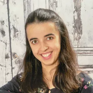 Trustworthy babysitter or nanny looking for a job