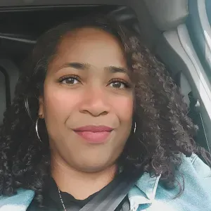 Cuidadora geriátrica em Oeiras