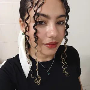 Babysitter com experiência menos de um ano.