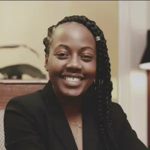 Baby-sitter expérimentée à Nantes!