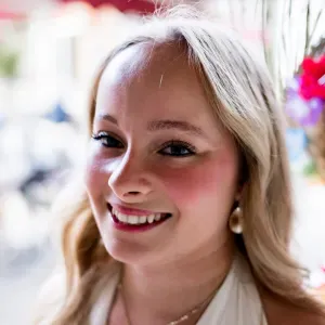 Baby-sitter expérimentée à Bourges !