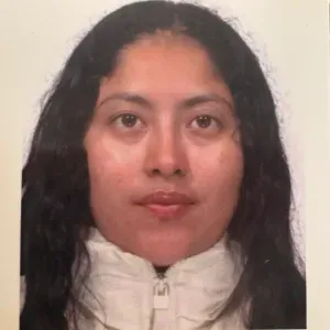 Babysitter  con experienza curando i bambini