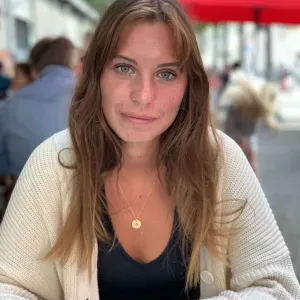 Aide aux devoirs niveau primaire et collège.