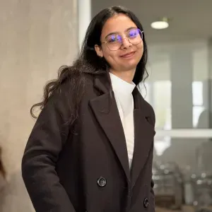 Experienced Babysitter looking for a job