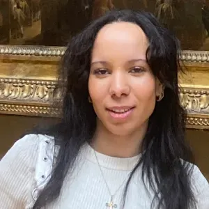 Pet Sitter disponible pour prendre soin de vos animaux