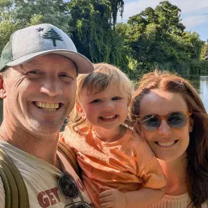 Looking for part-time nanny in Godella. American family