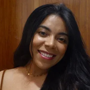 Ama com experiência no Porto/ trabalho interno