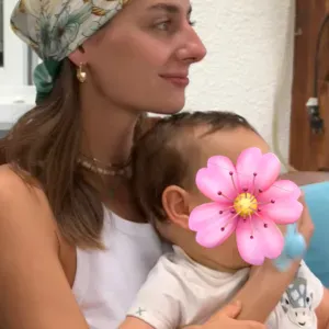 Baby sitter expérimentée avec de nombreuses expériences 