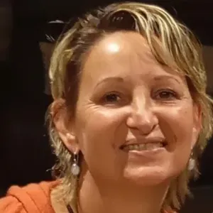 GARDE D'ENFANTS A DOMICILE EXPERIMENTEE SUR MARTIGUES (13)