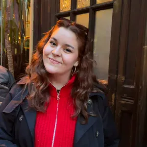 Nanny en Madrid con experiencia como aupair y profesora