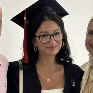 University student looking for a babysitting job!!!!