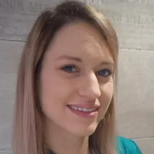 Baby-sitter régulière et/ou occasionnelle 