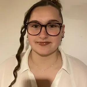 Baby-sitter expérimentée à Bordeaux